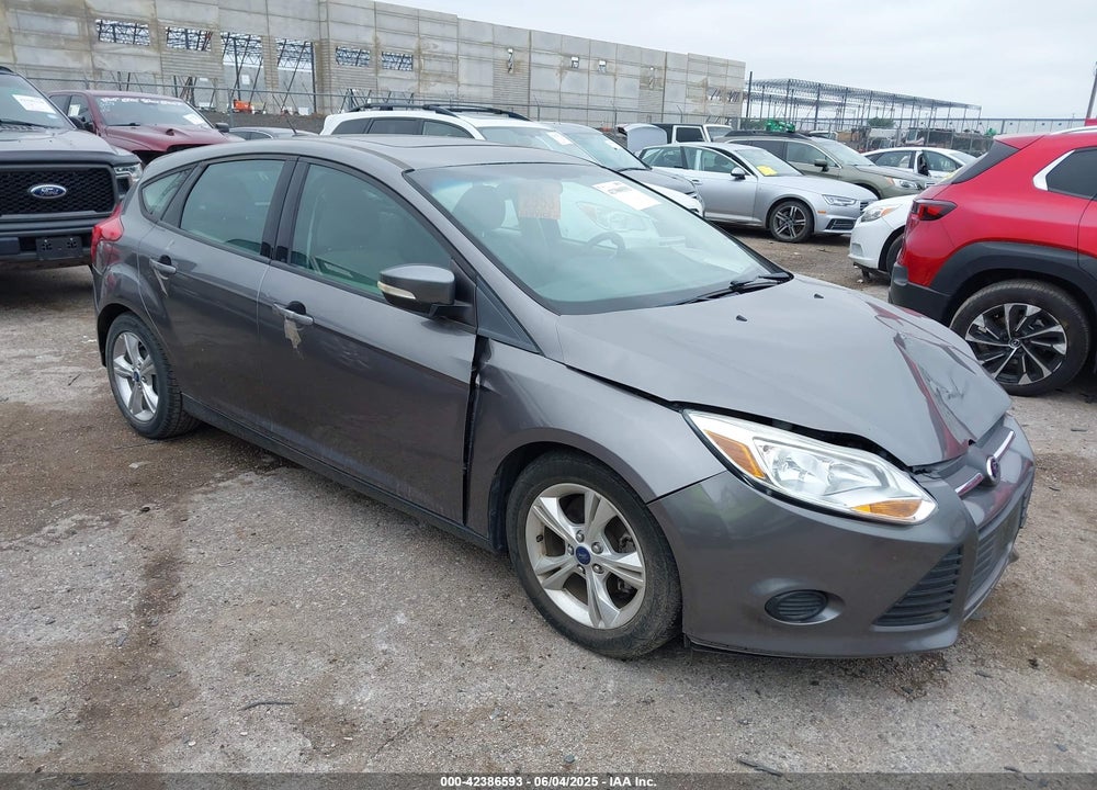 2014 FORD FOCUS SE VIN: 1FADP3K2XEL145197