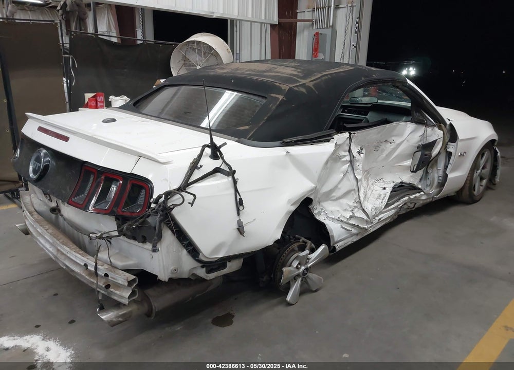 2013 FORD MUSTANG VIN: 1ZVBP8FF0D5200932