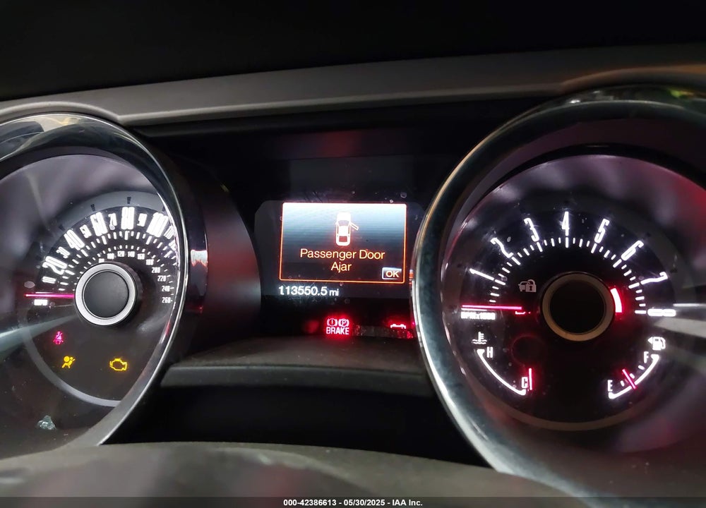 2013 FORD MUSTANG VIN: 1ZVBP8FF0D5200932