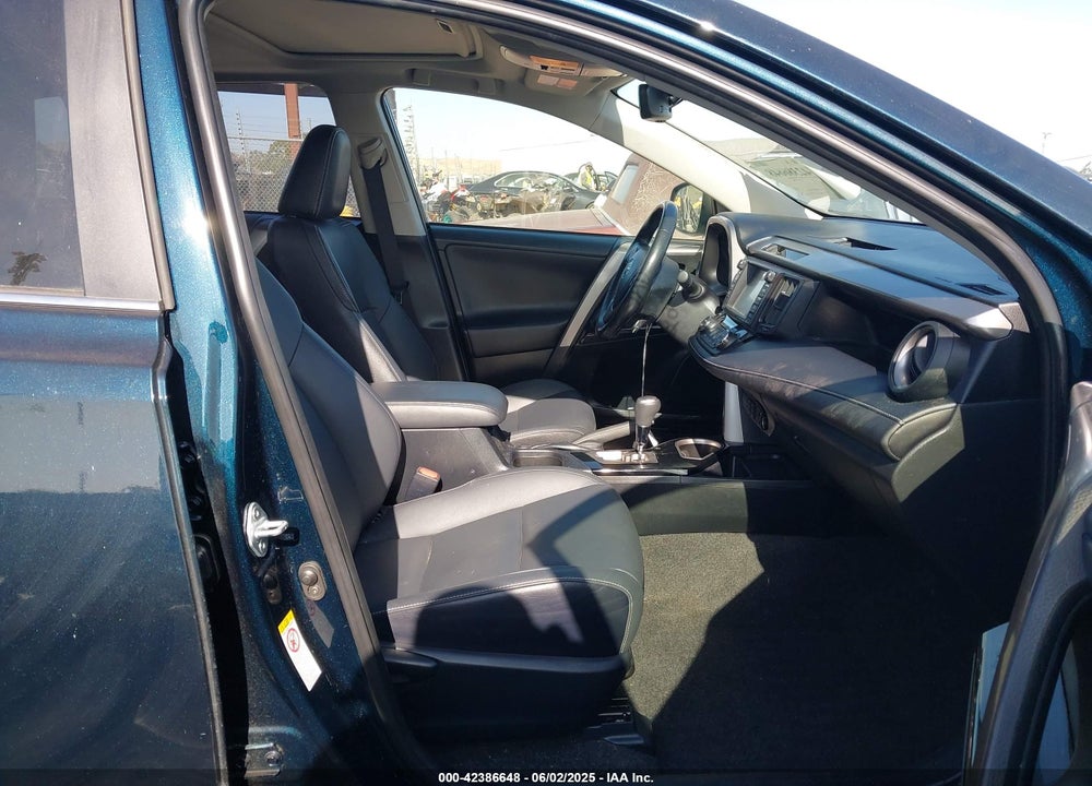 2018 TOYOTA RAV4 HYBRID LIMITED VIN: JTMDJREV2JD167395