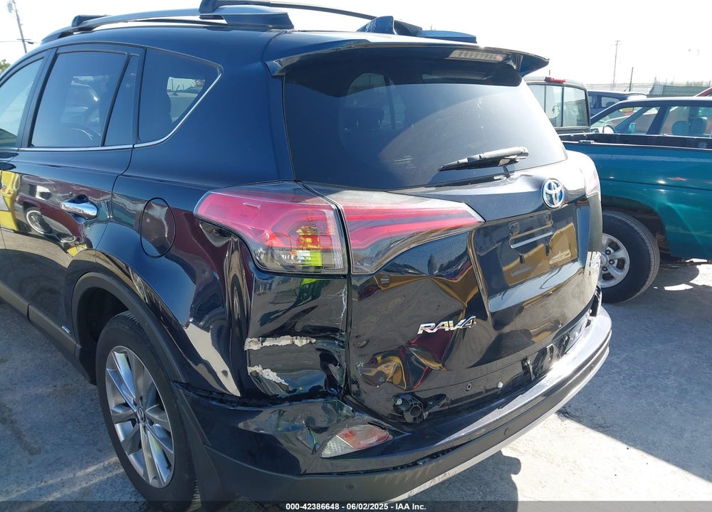 2018 TOYOTA RAV4 HYBRID LIMITED VIN: JTMDJREV2JD167395