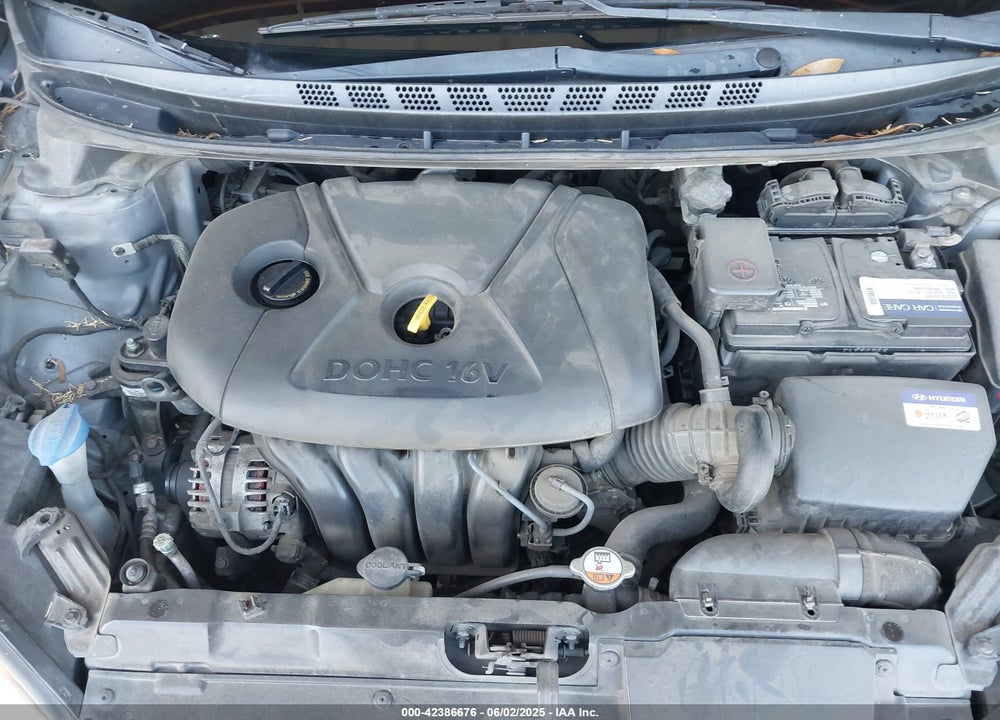 2015 HYUNDAI ELANTRA VIN: KMHDH4AE1FU258049