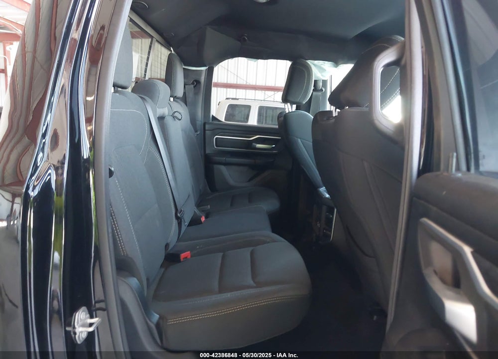 2021 RAM 1500 VIN: 1C6SRFBT2MN562927