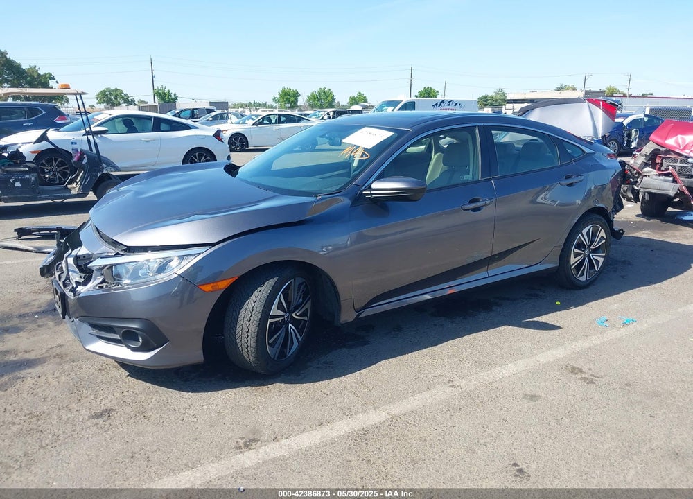 2018 HONDA CIVIC VIN: JHMFC1F30JX018885