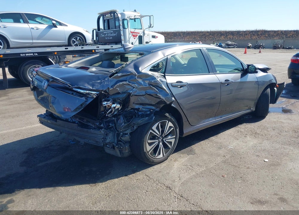 2018 HONDA CIVIC VIN: JHMFC1F30JX018885