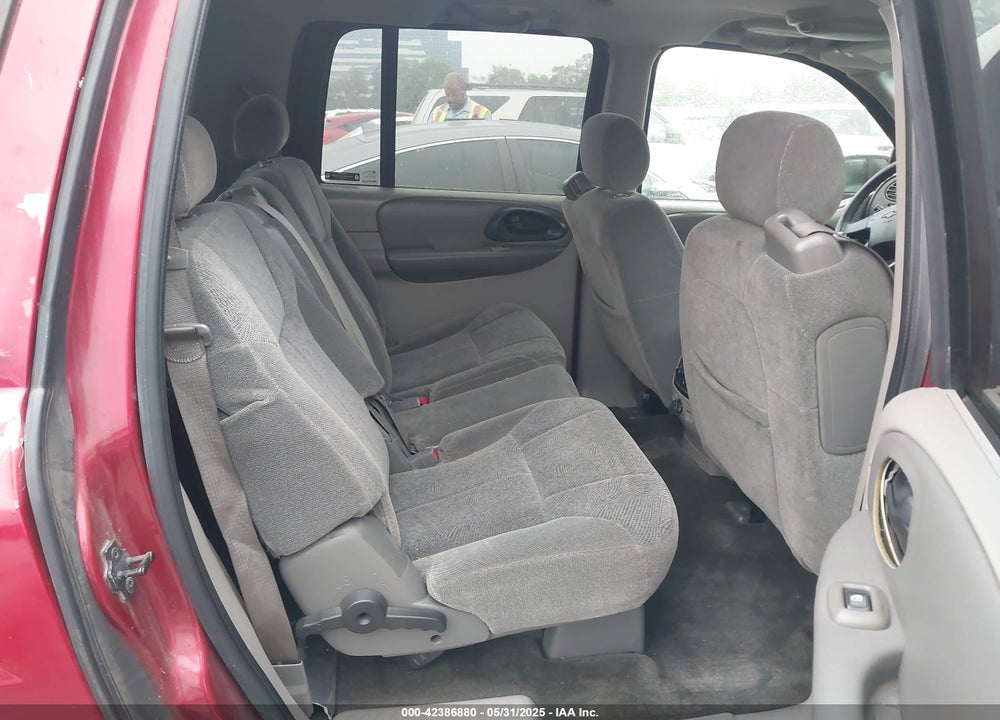 2002 CHEVROLET TRAILBLAZER EXT LT VIN: 1GNES16S826126676