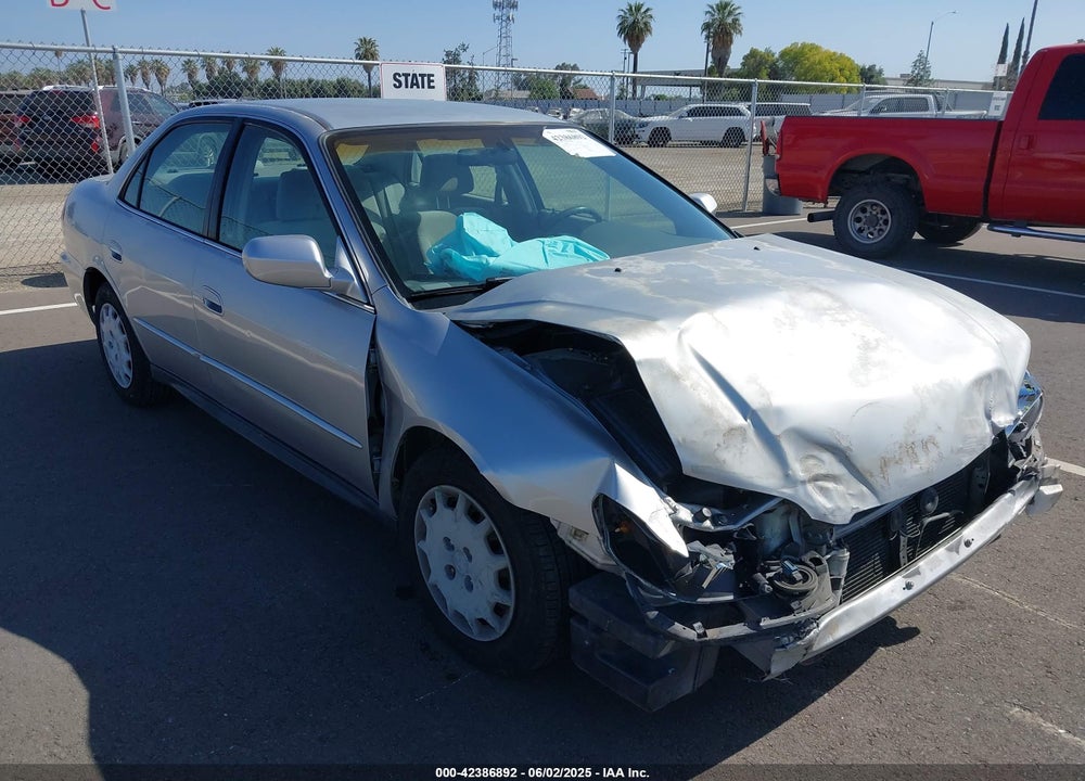 2001 HONDA ACCORD 2.3 LX VIN: JHMCG66551C011671