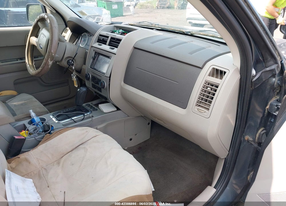 2008 FORD ESCAPE XLT VIN: 1FMCU03ZX8KD64286