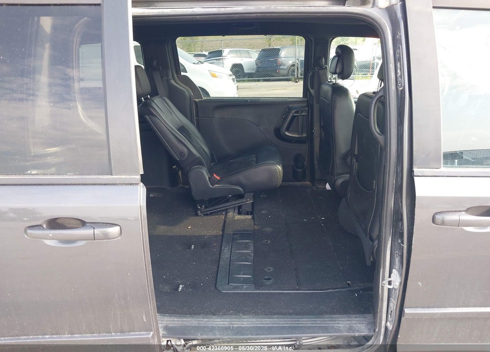 2016 DODGE GRAND CARAVAN SXT VIN: 2C4RDGCG0GR335546