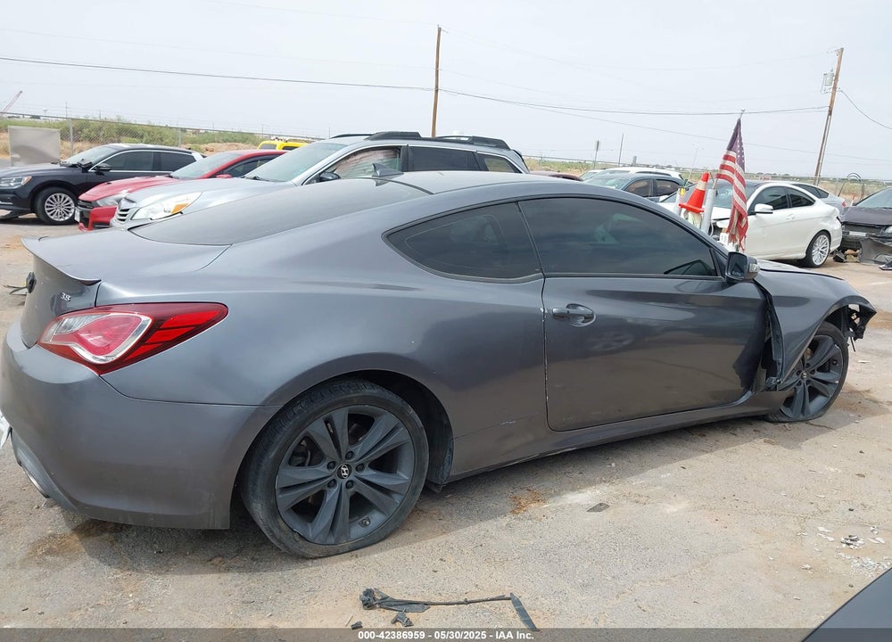 2015 HYUNDAI GENESIS VIN: KMHHT6KJ8FU129250