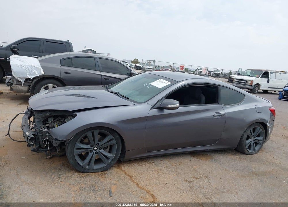 2015 HYUNDAI GENESIS VIN: KMHHT6KJ8FU129250