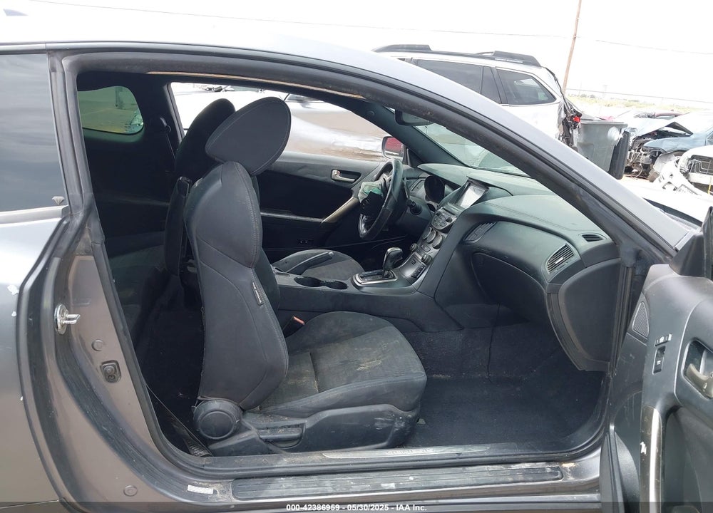 2015 HYUNDAI GENESIS VIN: KMHHT6KJ8FU129250