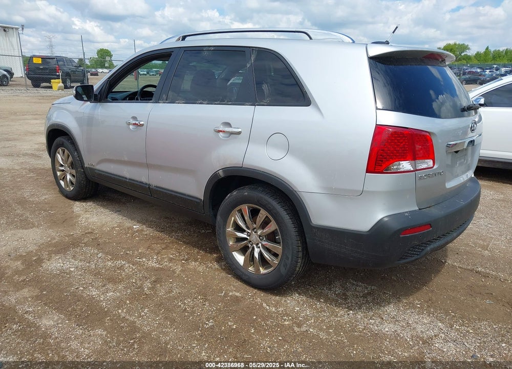 2011 KIA SORENTO EX V6 VIN: 5XYKUDA27BG123912