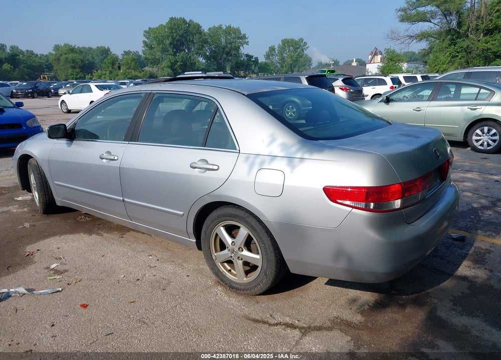 2003 HONDA ACCORD 2.4 EX VIN: JHMCM566X3C003001