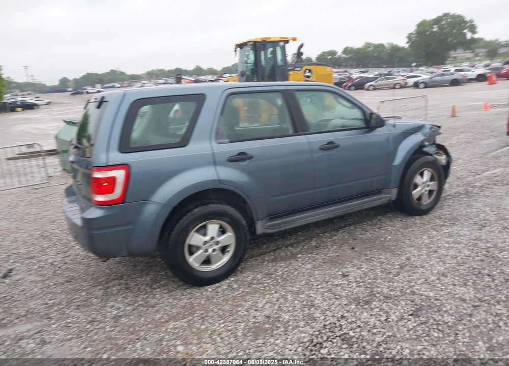 2010 FORD ESCAPE VIN: 1FMCU0C72AKC68835