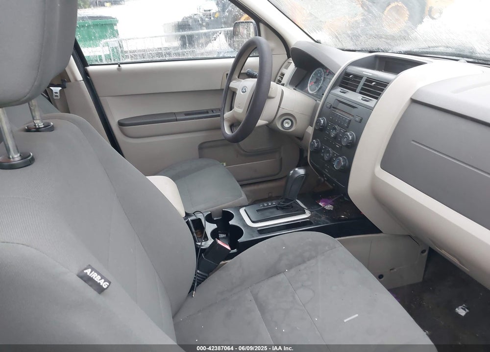 2010 FORD ESCAPE VIN: 1FMCU0C72AKC68835