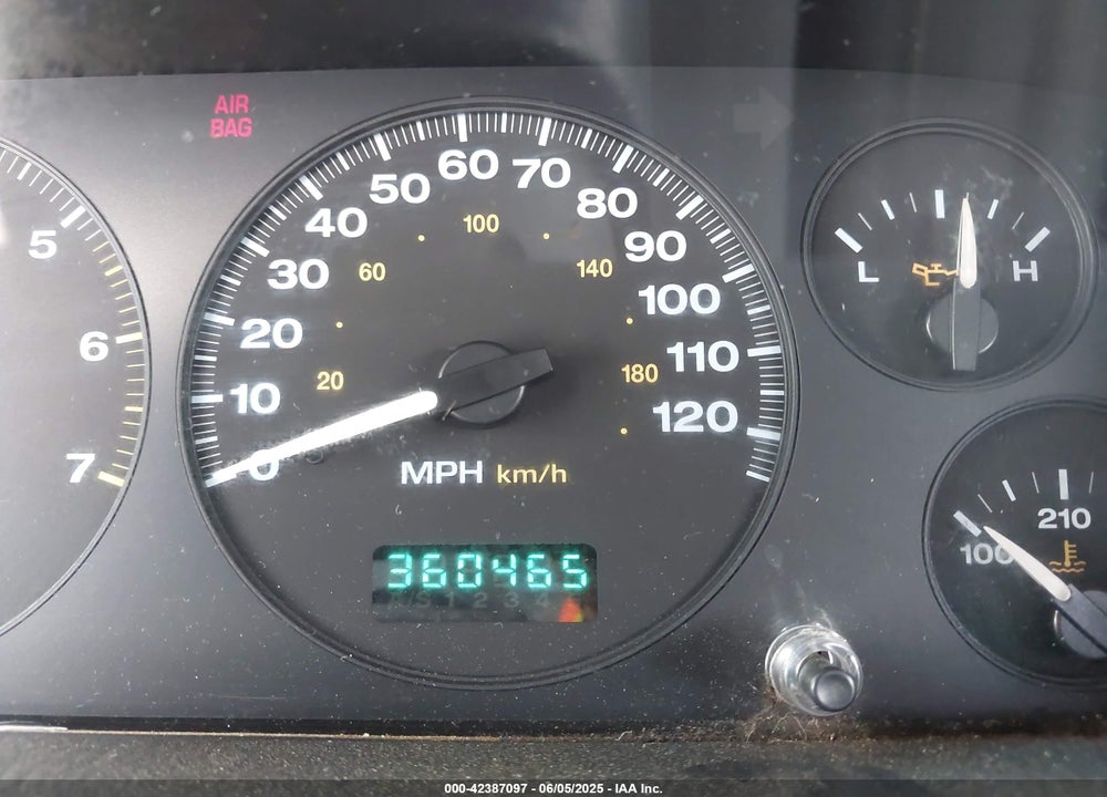 2003 JEEP GRAND CHEROKEE VIN: 1J4GW48S83C553535