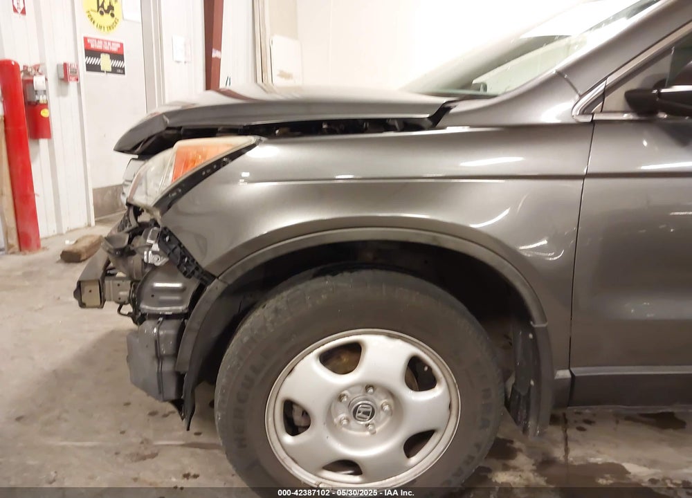 2011 HONDA CR-V LX VIN: 5J6RE4H3XBL039415