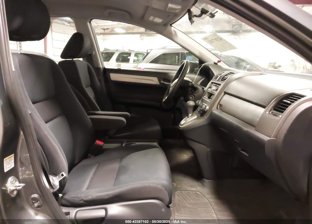 2011 HONDA CR-V LX VIN: 5J6RE4H3XBL039415