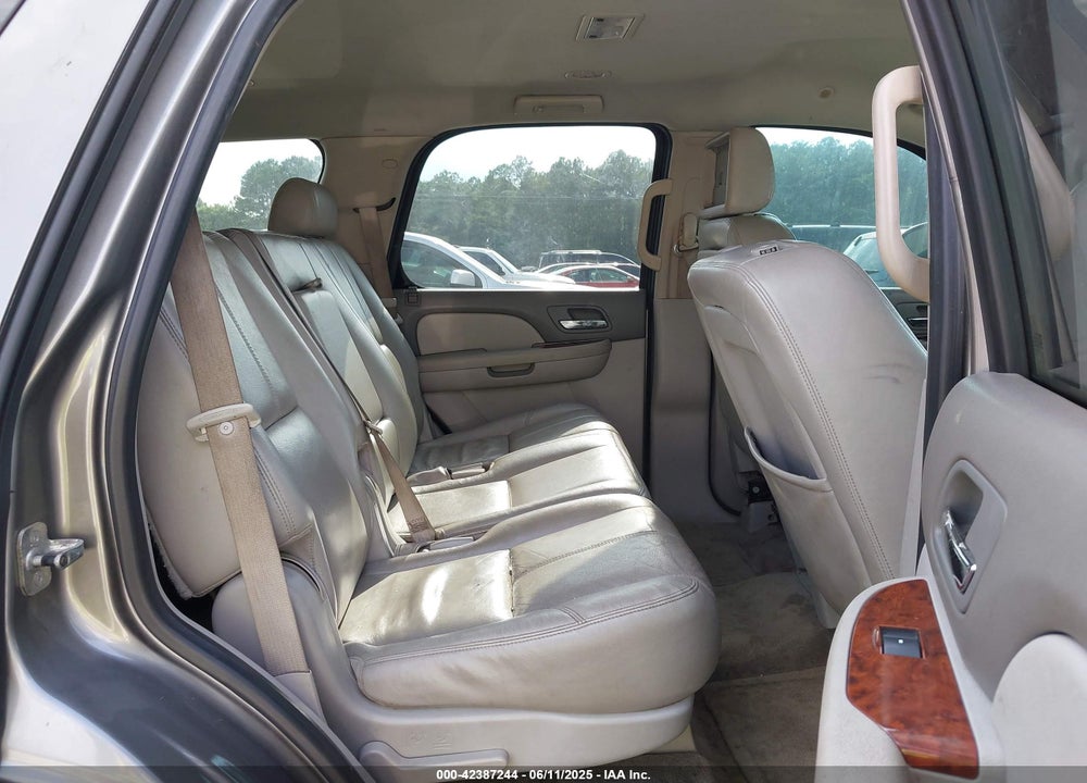2008 CHEVROLET TAHOE LT VIN: 1GNFC13028R159006
