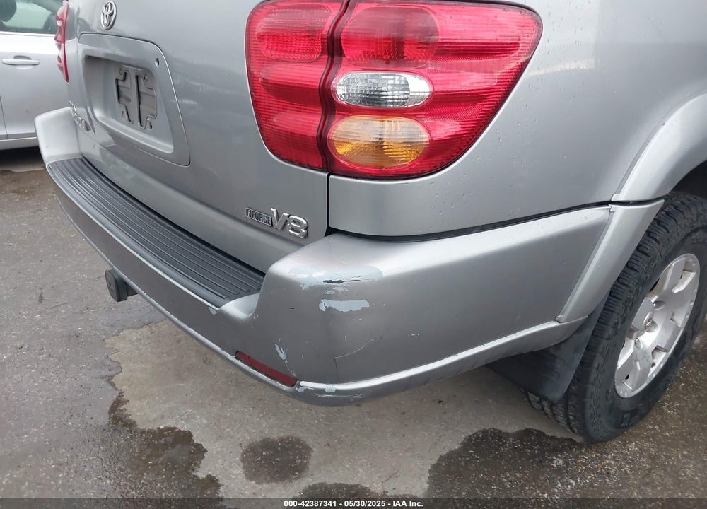 2004 TOYOTA SEQUOIA SR5 V8 VIN: 5TDZT34A54S231028