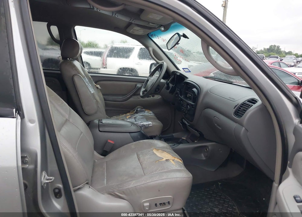 2004 TOYOTA SEQUOIA SR5 V8 VIN: 5TDZT34A54S231028