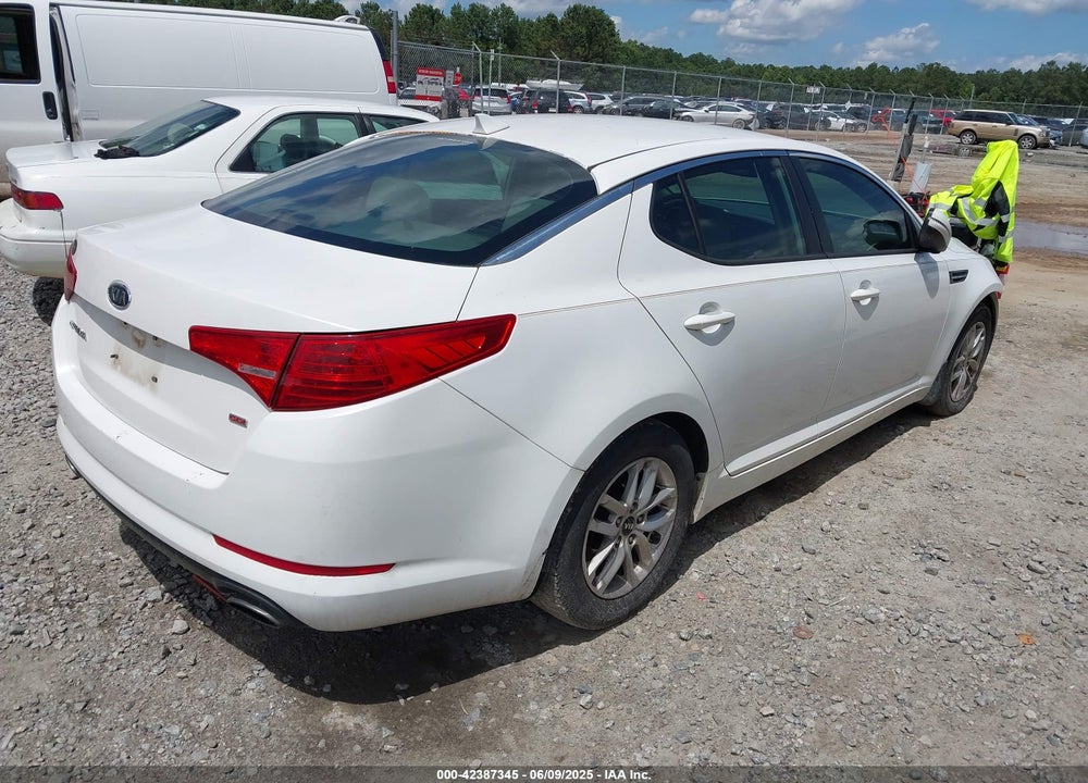 2011 KIA OPTIMA VIN: KNAGM4A74B5155613