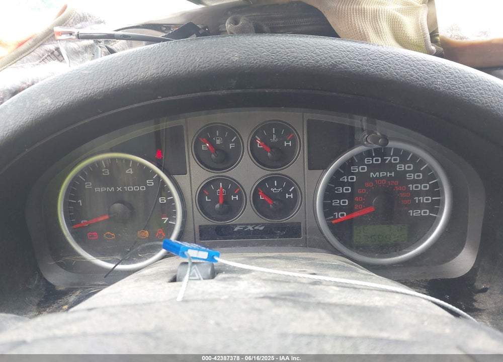2006 FORD F-150 VIN: 1FTPX14556FA61517