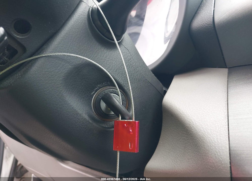 2011 TOYOTA RAV4 VIN: 2T3ZF4DV9BW072011