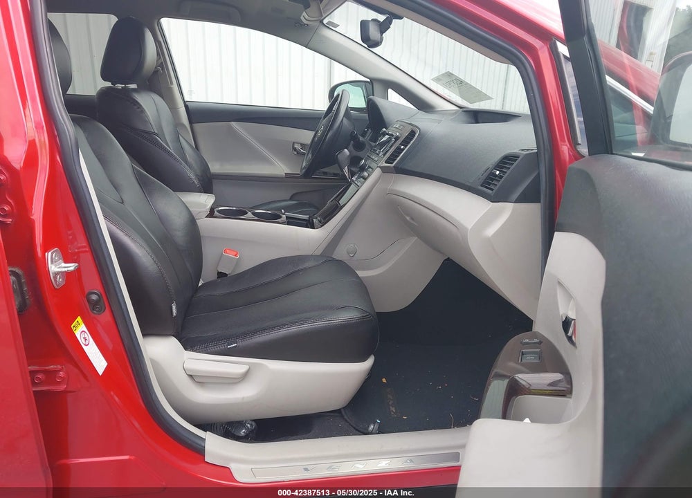 2011 TOYOTA VENZA VIN: 4T3ZA3BB0BU051825