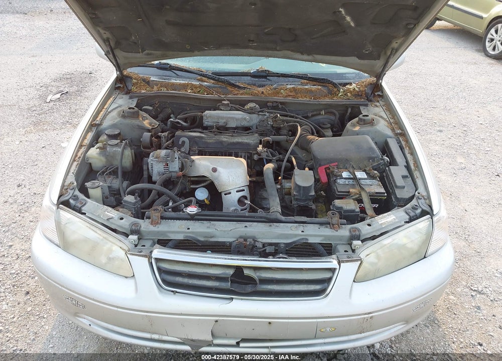 2001 TOYOTA CAMRY LE VIN: 4T1BG22K61U820958