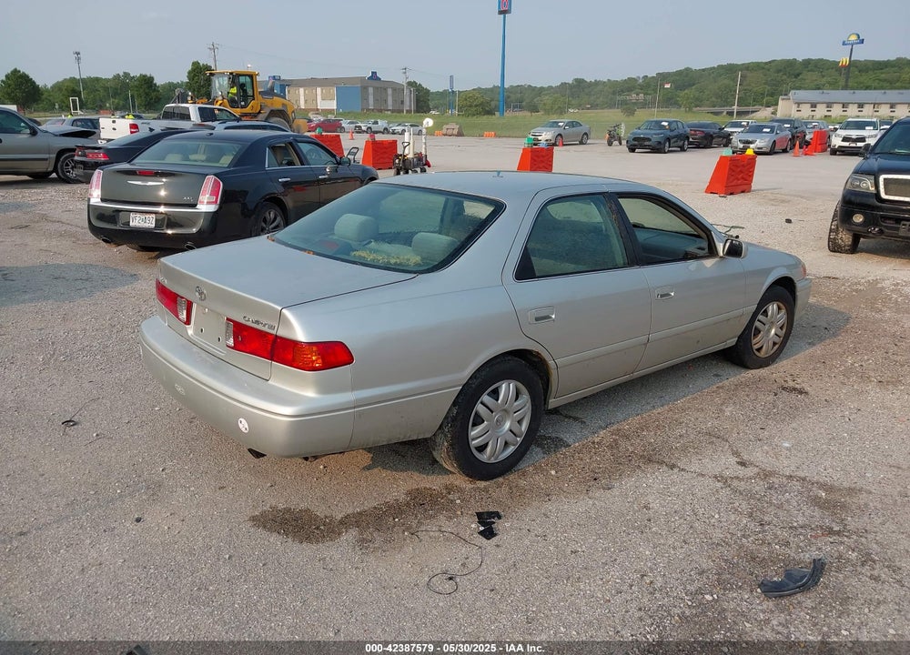 2001 TOYOTA CAMRY LE VIN: 4T1BG22K61U820958
