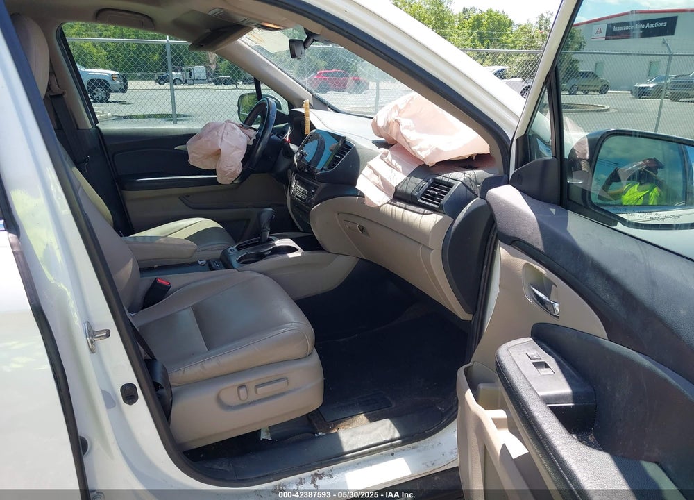 2019 HONDA PILOT VIN: 5FNYF5H42KB026108
