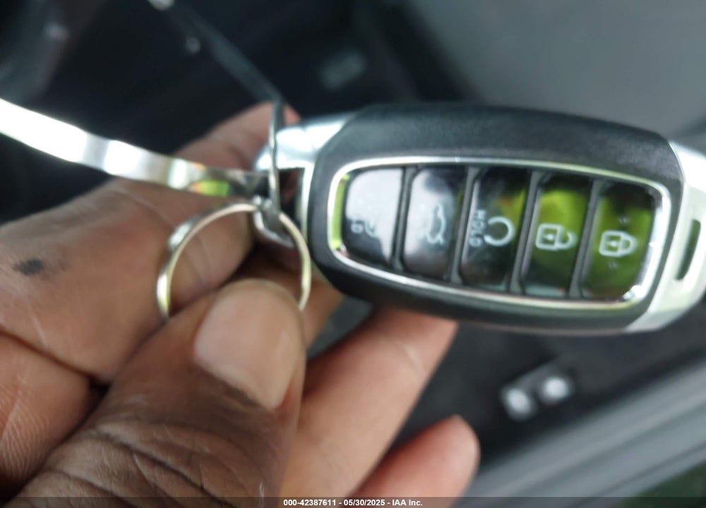 2021 HYUNDAI ELANTRA VIN: KMHLS4AG9MU095193