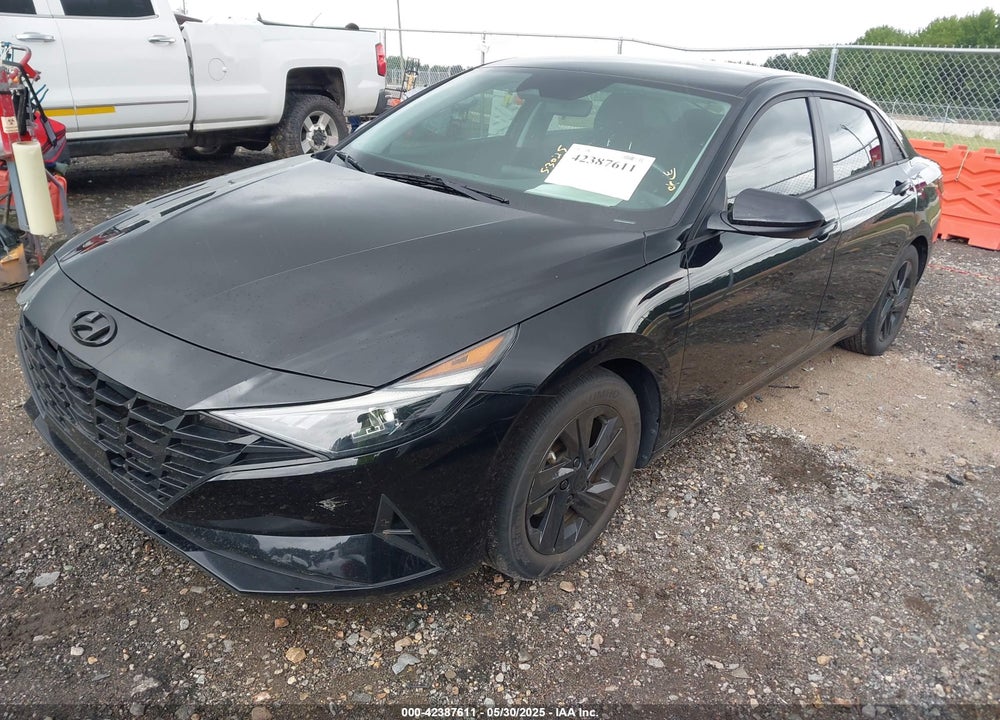 2021 HYUNDAI ELANTRA VIN: KMHLS4AG9MU095193
