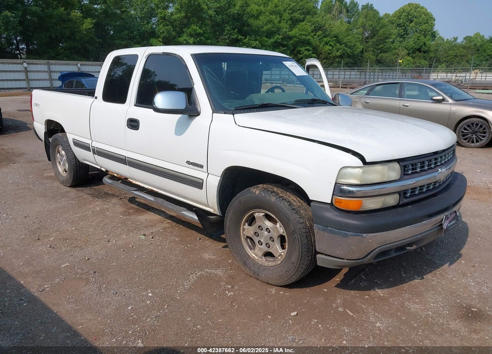 2001 CHEVROLET SILVERADO 1500 LS VIN: 1GCEK19TX1E114045