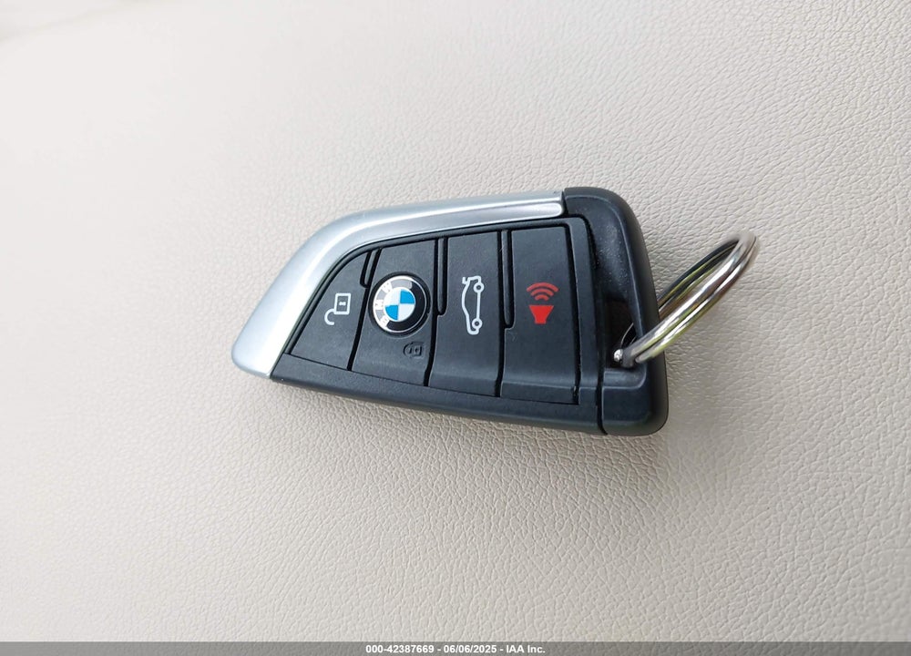 2019 BMW X3 VIN: 5UXTR9C5XKLD98464