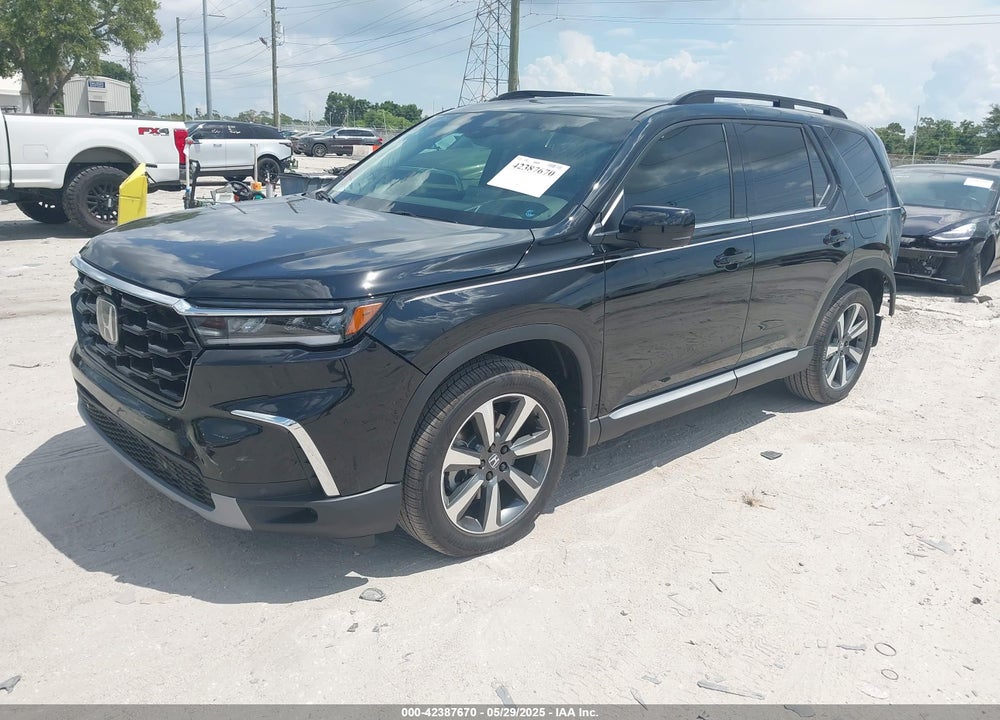 2025 HONDA PILOT VIN: 5FNYG1H84SB118474