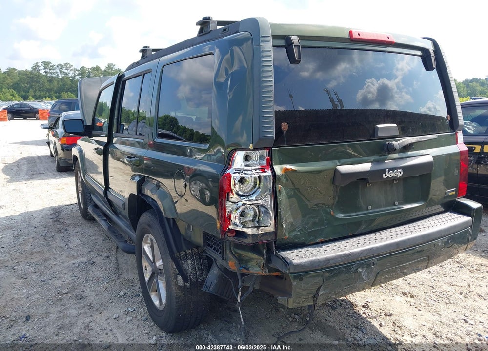 2007 JEEP COMMANDER SPORT VIN: 1J8HH48P57C699969