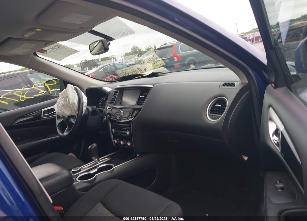 2019 NISSAN PATHFINDER VIN: 5N1DR2MM9KC640107