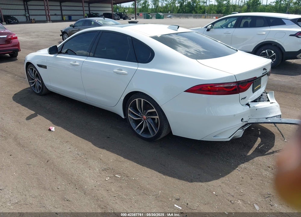 2022 JAGUAR XF VIN: SAJBG4FX6NCY91189
