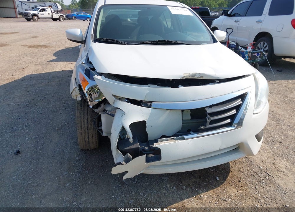 2017 NISSAN VERSA 1.6 S+ VIN: 3N1CN7AP0HL822124