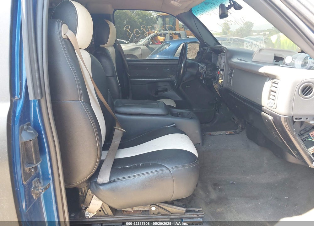 2003 CHEVROLET SILVERADO 1500 SS VIN: 2GCEK19N531297781
