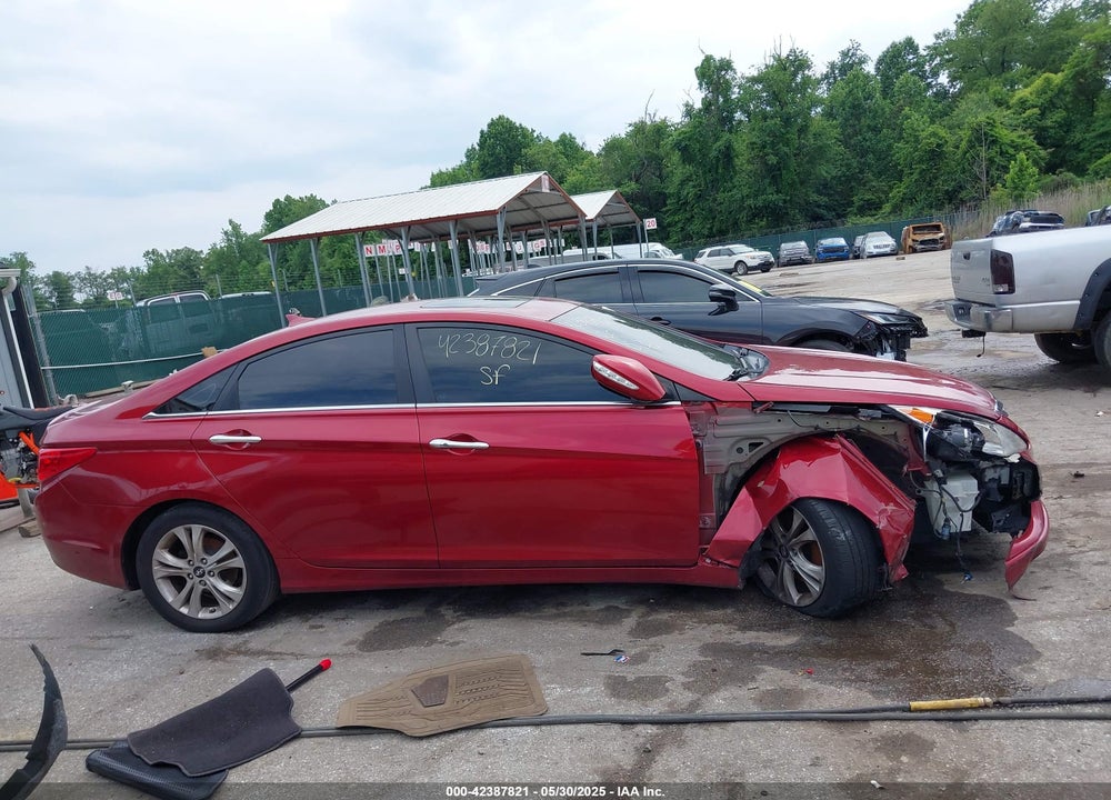 2011 HYUNDAI SONATA VIN: 5NPEC4AC5BH224061