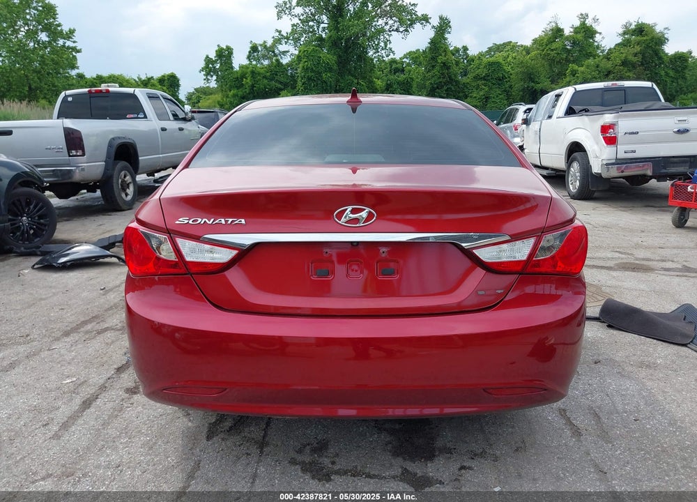 2011 HYUNDAI SONATA VIN: 5NPEC4AC5BH224061