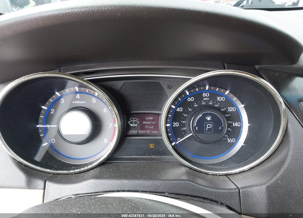 2011 HYUNDAI SONATA VIN: 5NPEC4AC5BH224061