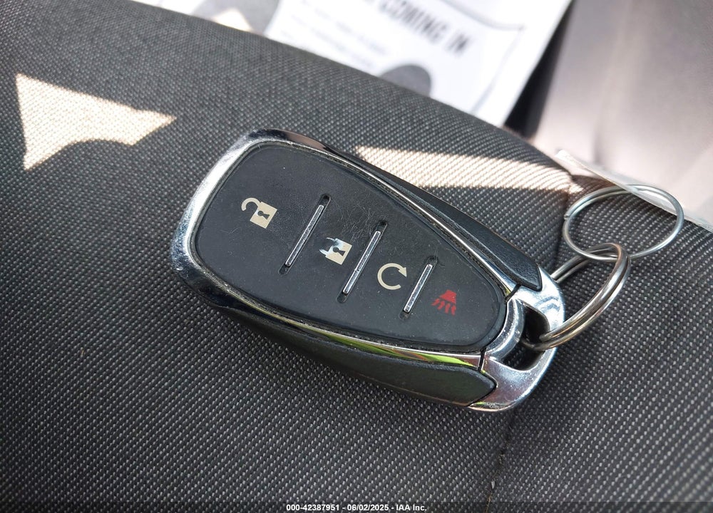 2018 CHEVROLET EQUINOX VIN: 2GNAXJEV7J6171869