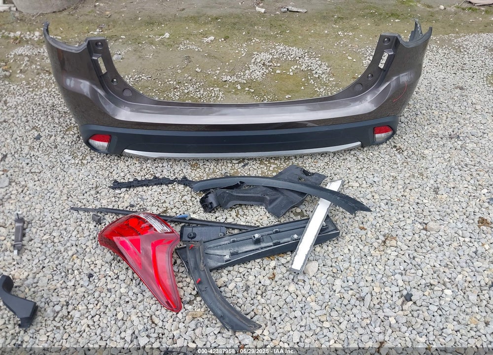 2018 MITSUBISHI OUTLANDER VIN: JA4AD3A34JZ065816