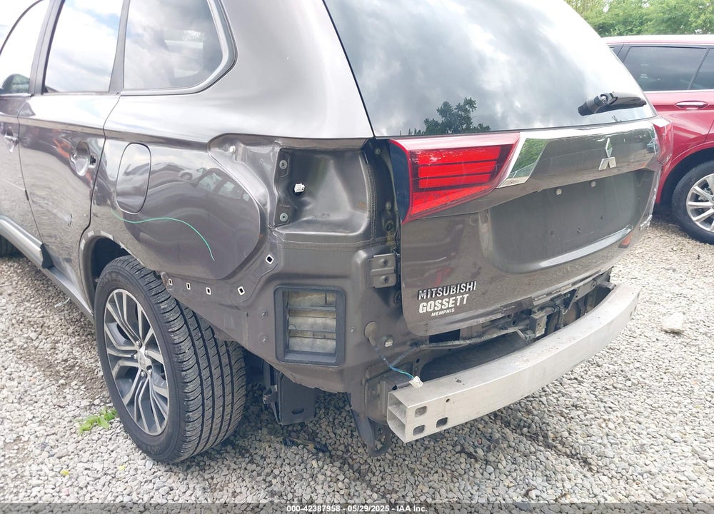 2018 MITSUBISHI OUTLANDER VIN: JA4AD3A34JZ065816