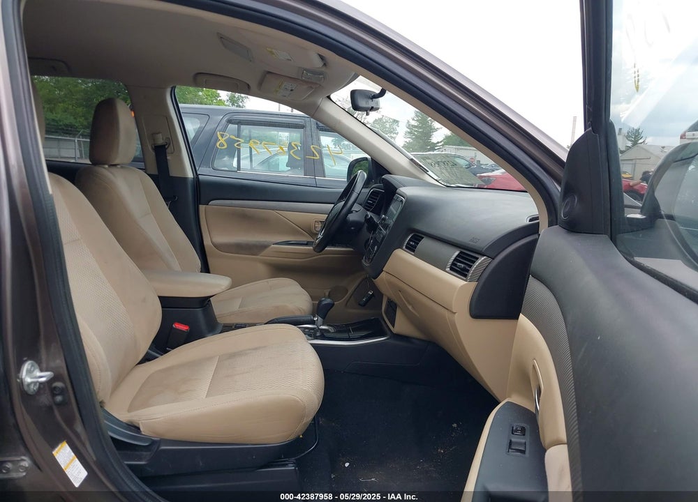 2018 MITSUBISHI OUTLANDER VIN: JA4AD3A34JZ065816